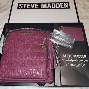 Steve Madden wine 2 piece purse and card holder gift set